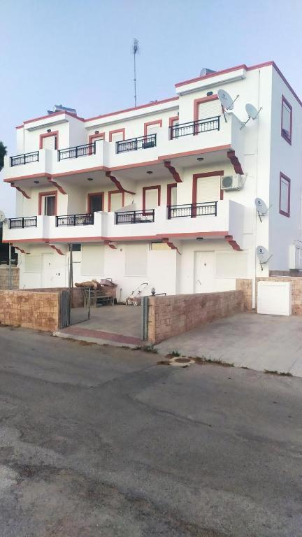 Mama Marina Apartement Near To The Airport 2 Antimachia Bagian luar foto