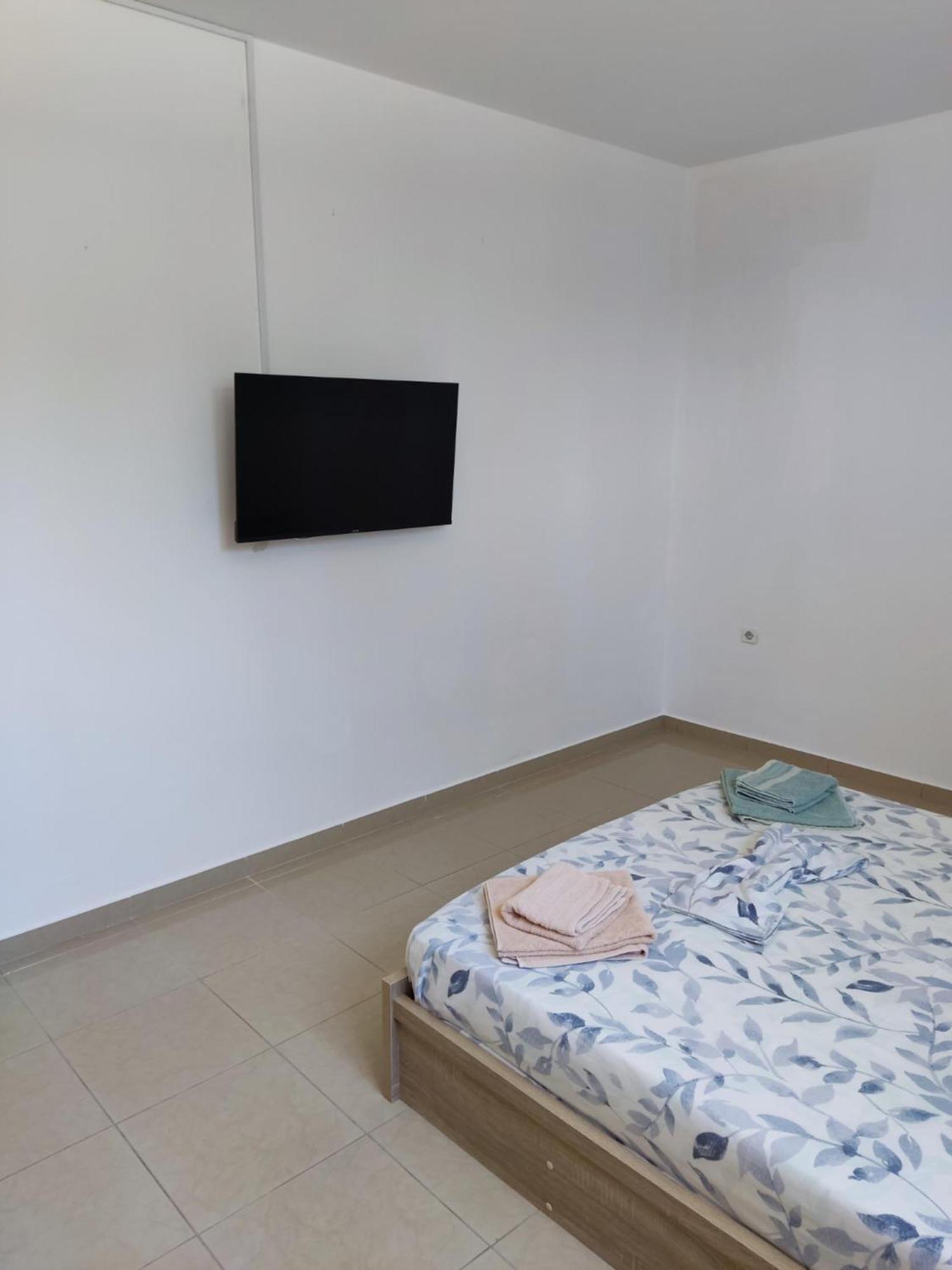 Mama Marina Apartement Near To The Airport 2 Antimachia Bagian luar foto